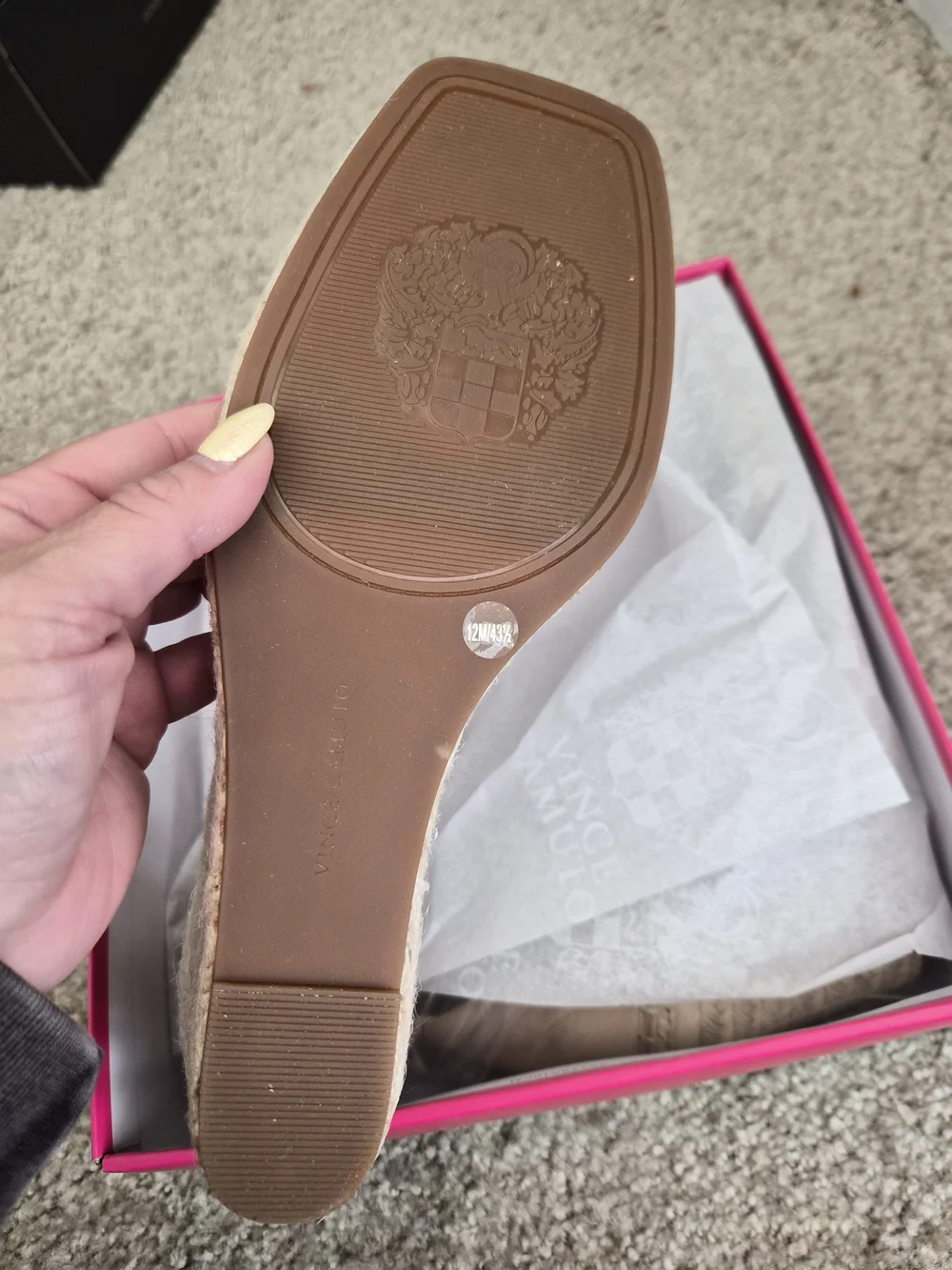 Vince Camuto vince camuto